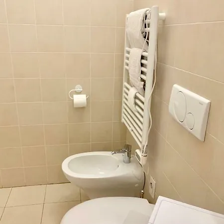 Luxury Superior Central Station Apartment *