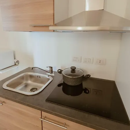 Luxury Superior Central Station Apartment *